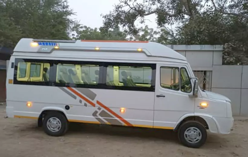 Tempo traveller
