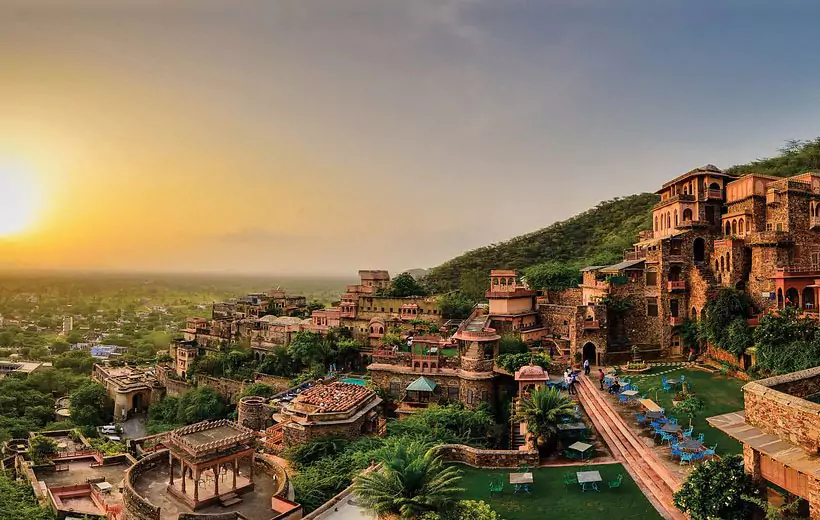 Neemrana Day Trip from Delhi