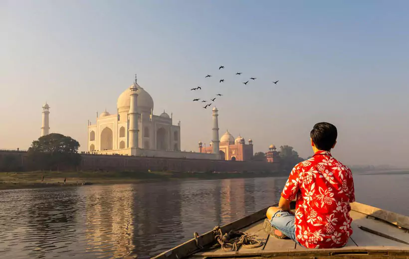Sunrise Taj Mahal Tour with Bharatpur Bird Sanctuary from Delhi